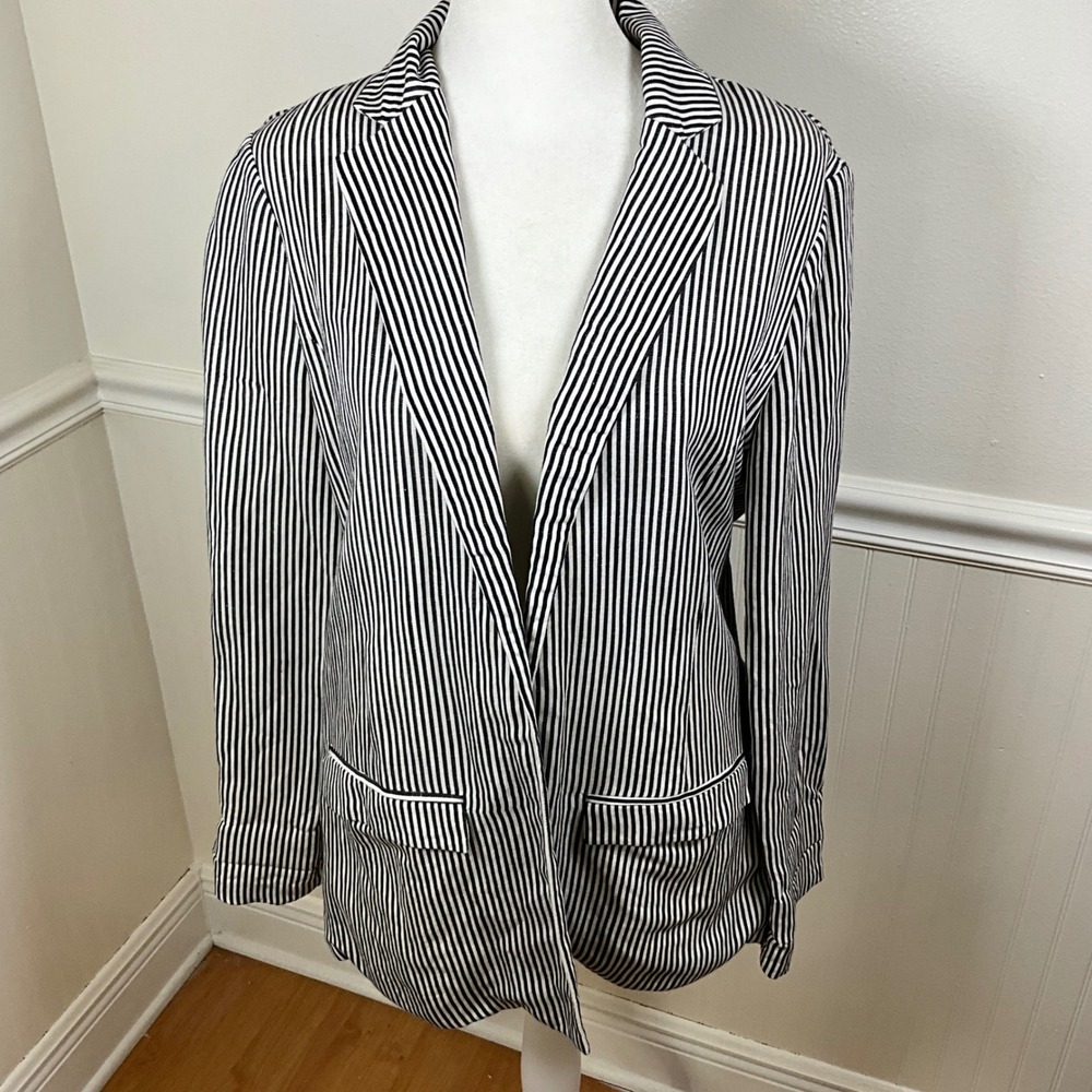Cupcakes & Cashmere Black White Pinstripe Blazer Jacket Buttonless Women Size S